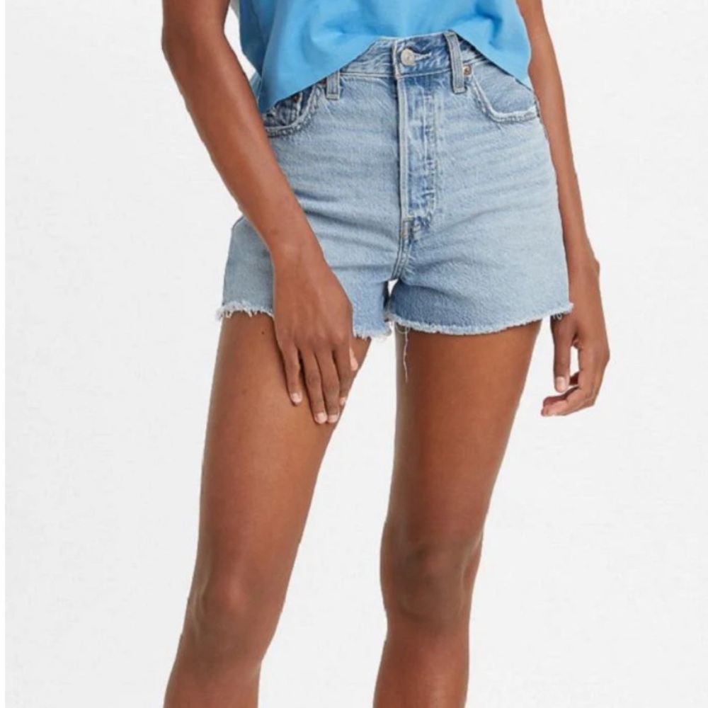 Levi’s Ribcage Short